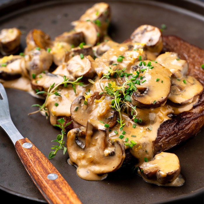 Recipe for mushroom sauce with cream