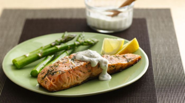 Recipe for dill sauce with salmon