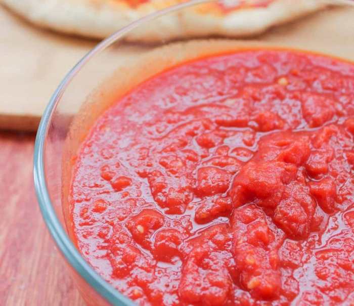 Homemade pizza tomato sauce recipe