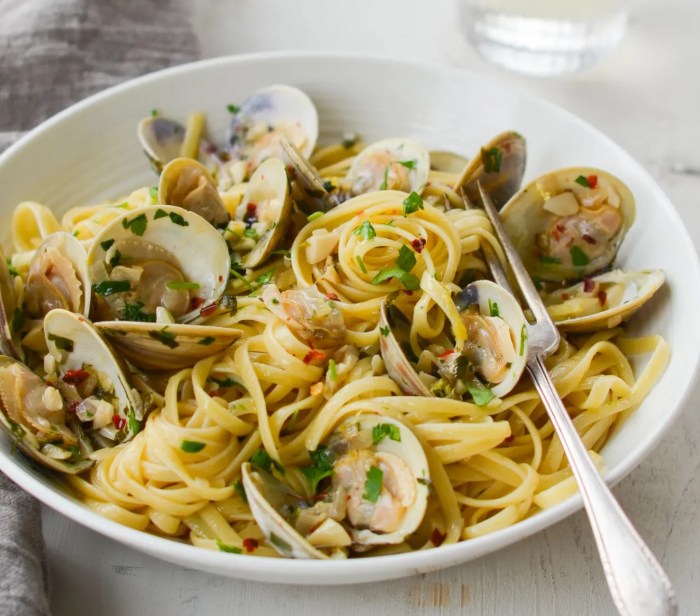 Linguine and white clam sauce recipe